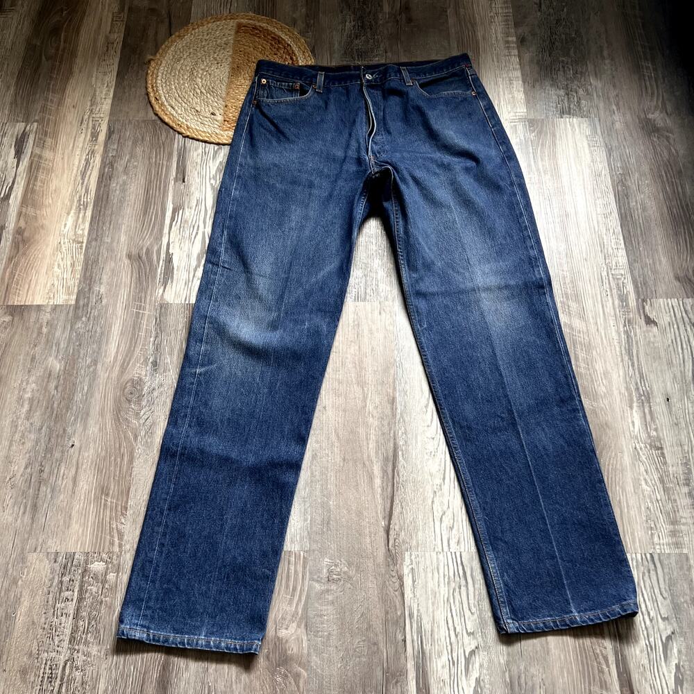 LEVI'S 501 Vtg Made in USA Mens Button-fly Jeans